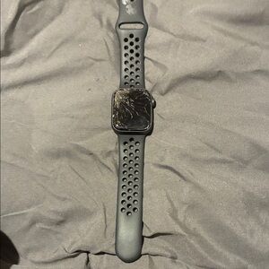 Apple Watch 4th generation Cracked, selling for parts